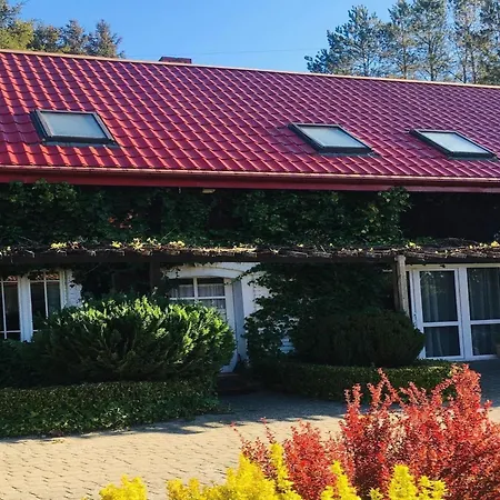 بيت للعطل In The Countryside, With Pool, Garden